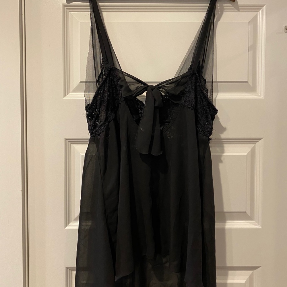 NWOT Black Lacey Lingerie w/ Bow On Back Keyhole - Picture 4 of 12